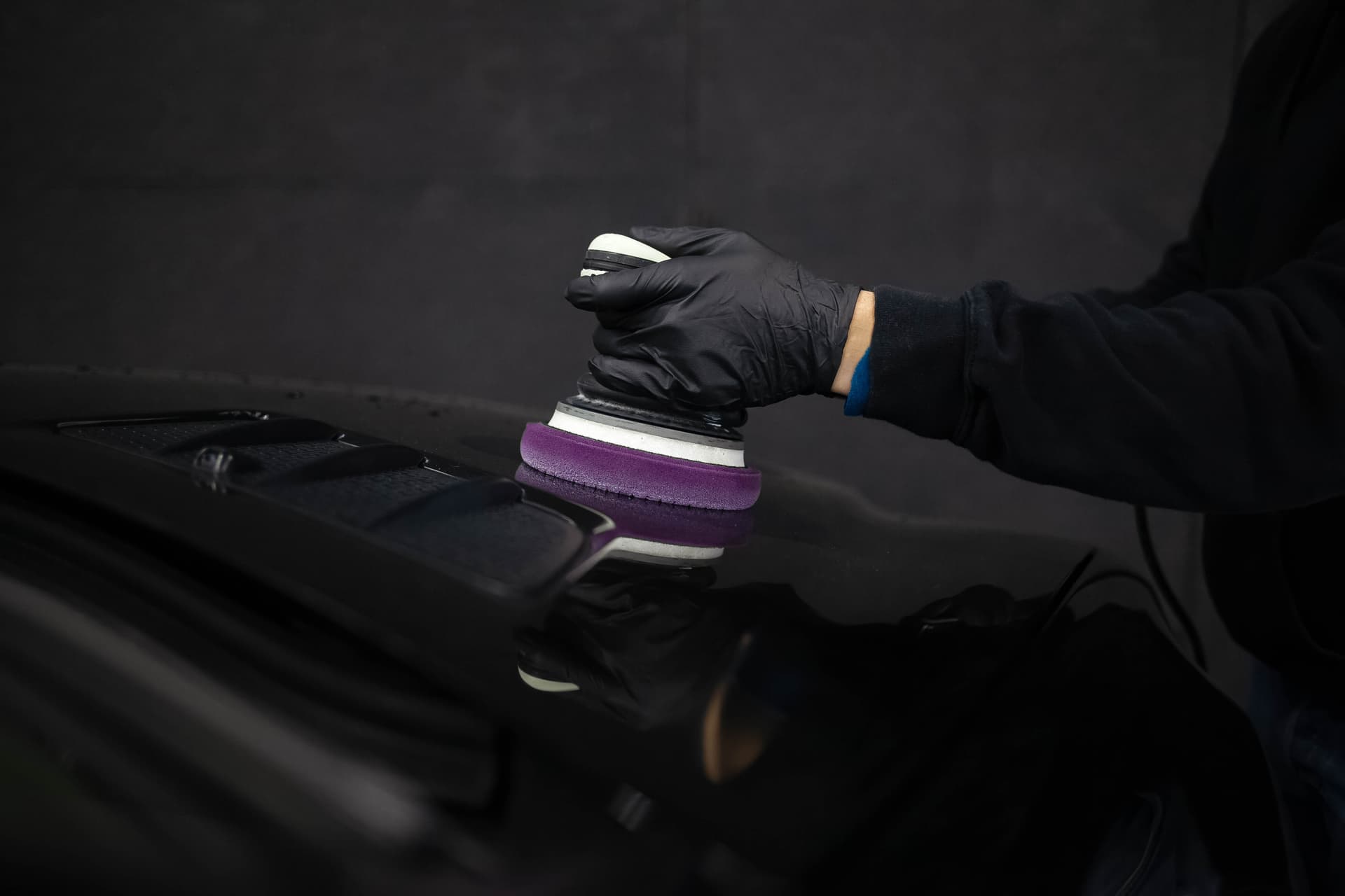 Poliranje automobila